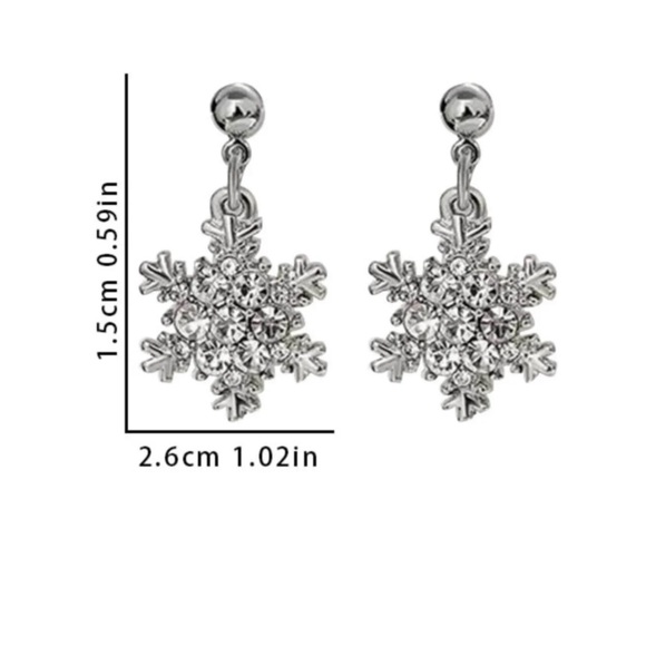 Snowflake ❄️ earrings - Picture 3 of 10